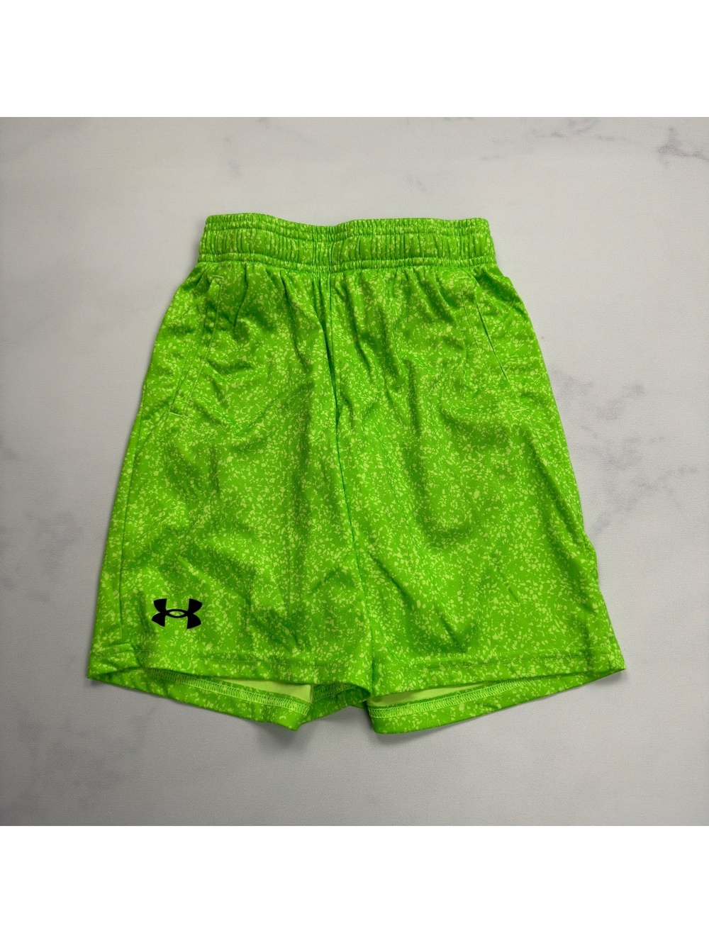 Under Armour Athletic Shorts Loose Fit Green - Boys Small
